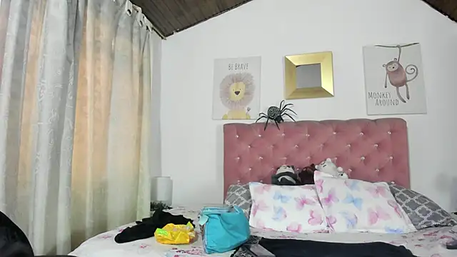 CelessteRedds online show from October 2025 11:20:01 AM