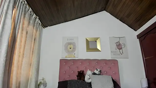 CelessteRedds online show from December 2025 11:31:01 AM