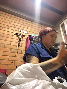 CelessteRedds online show from April 2026 10:33:02 PM