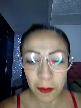 Snapshot of Venus-Wood chatting on February 2025 09:32:01 PM Venus-Wood online show from February 2025 09:32:01 PM