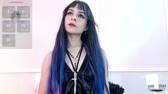 Alice noir online show from March 2026 06:30:02 PM