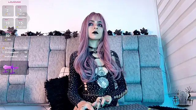 Snapshot of Alice_noir chatting on November 2025 11:08:02 PM Alice noir online show from November 2025 11:08:02 PM