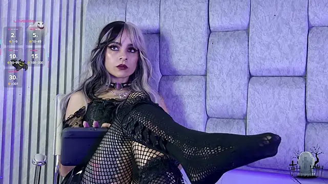 Snapshot of Alice_noir chatting on September 2025 10:27:02 PM Alice noir online show from September 2025 10:27:02 PM