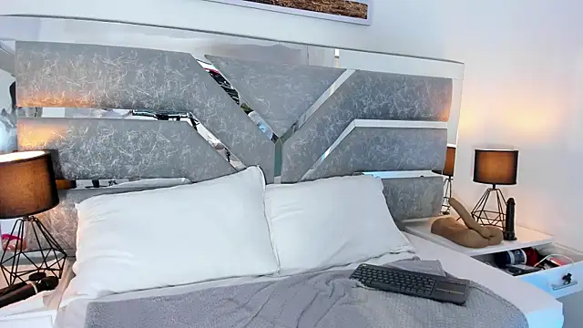 Slut Milf  online show from January 2026 07:42:02 PM