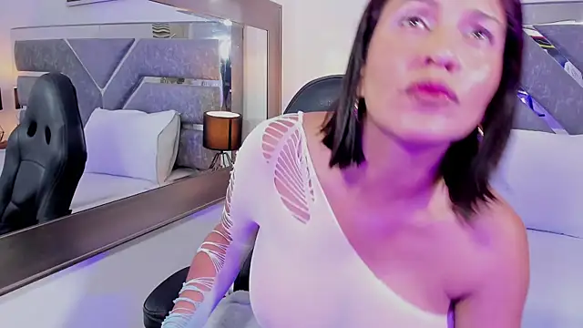 Slut Milf  online show from April 2026 08:04:02 PM