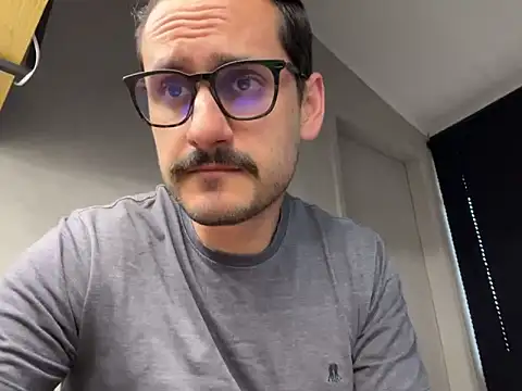 Superdad online show from December 2024 07:00:02 PM