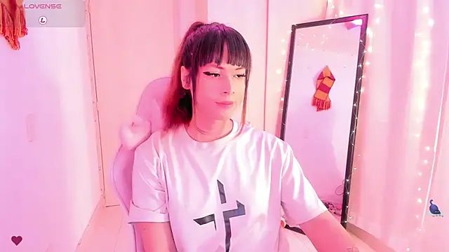 SeraphineADC online show from April 2026 03:35:01 AM