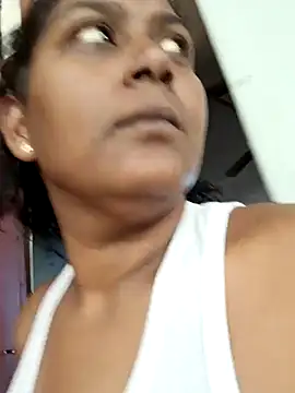 Snapshot of indiansuga chatting on October 2025 08:33:02 AM indiansuga online show from October 2025 08:33:02 AM