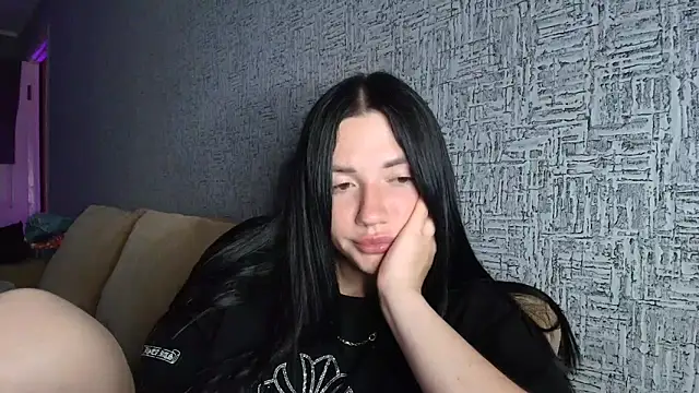 Liana diva online show from June 2026 06:17:01 PM