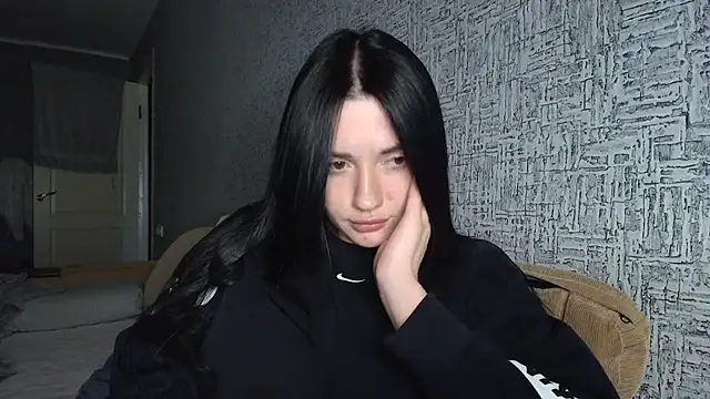 Snapshot of Liana_diva chatting on February 2026 02:28:01 PM Liana diva online show from February 2026 02:28:01 PM