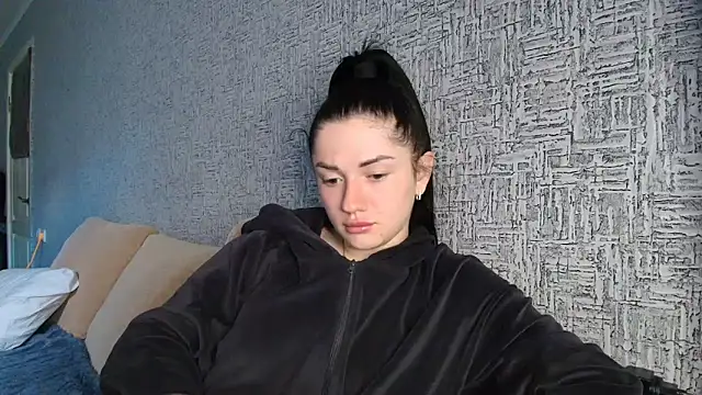 Liana diva online show from April 2026 09:01:02 AM