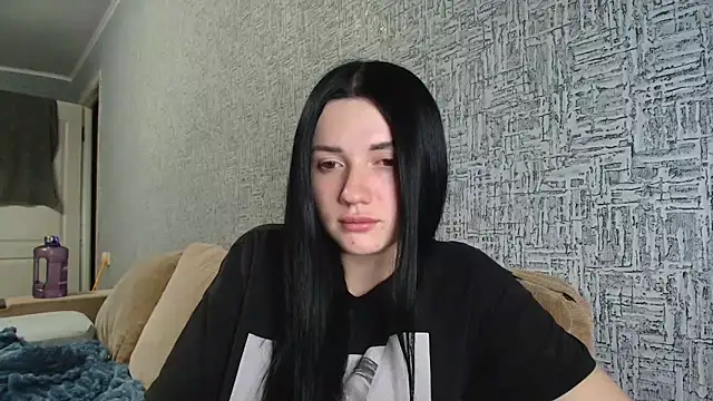 Snapshot of Liana_diva chatting on February 2026 07:04:01 PM Liana diva online show from February 2026 07:04:01 PM