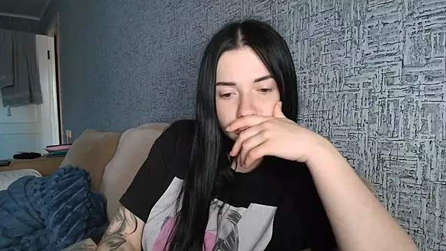 Liana diva online show from March 2026 02:33:01 PM