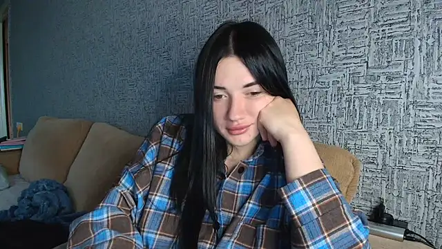 Liana diva online show from April 2026 01:39:01 PM