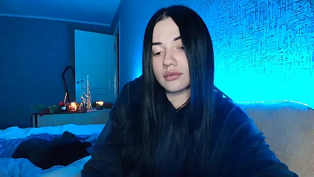 Liana diva online show from December 2025 08:30:01 PM