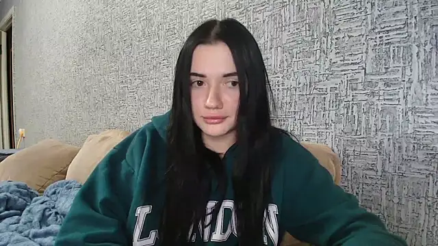 Snapshot of Liana_diva chatting on January 2026 02:42:02 PM Liana diva online show from January 2026 02:42:02 PM