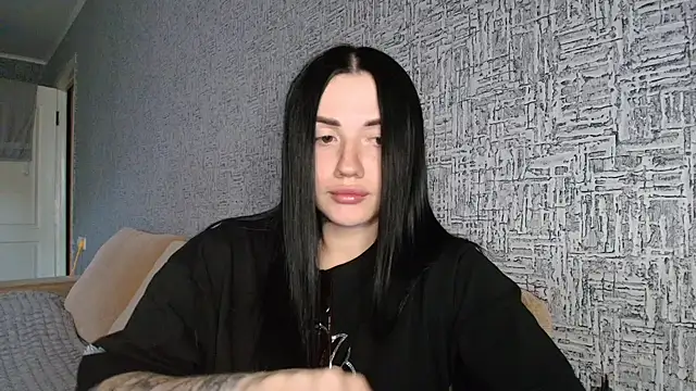 Liana diva online show from April 2026 02:18:01 PM