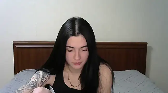 Snapshot of Liana_diva chatting on February 2025 07:26:02 PM Liana diva online show from February 2025 07:26:02 PM