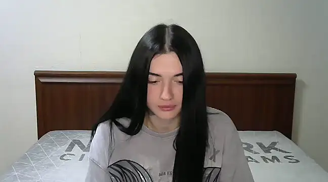 Snapshot of Liana_diva chatting on March 2025 07:53:01 PM Liana diva online show from March 2025 07:53:01 PM