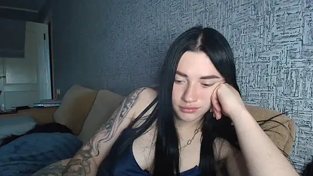 Liana diva online show from April 2026 04:10:02 PM