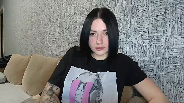 Snapshot of Liana_diva chatting on February 2026 05:29:01 PM Liana diva online show from February 2026 05:29:01 PM