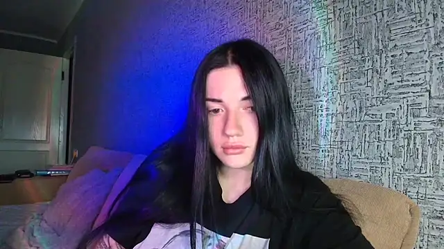 Liana diva online show from April 2026 03:18:02 PM