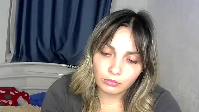 Snapshot of Iskor_ka chatting on October 2025 08:18:01 PM Iskor ka online show from October 2025 08:18:01 PM