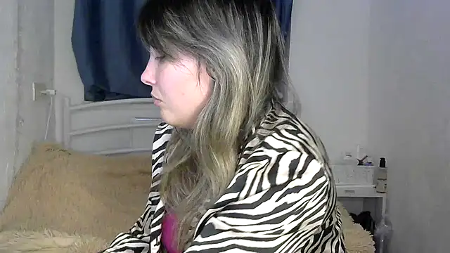 Snapshot of Iskor_ka chatting on November 2025 08:31:02 PM Iskor ka online show from November 2025 08:31:02 PM