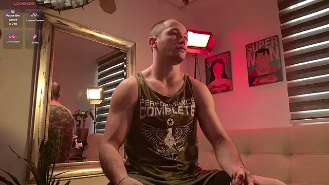 Snapshot of AxelFairchaild chatting on July 2026 11:22:01 AM AxelFairchaild online show from July 2026 11:22:01 AM