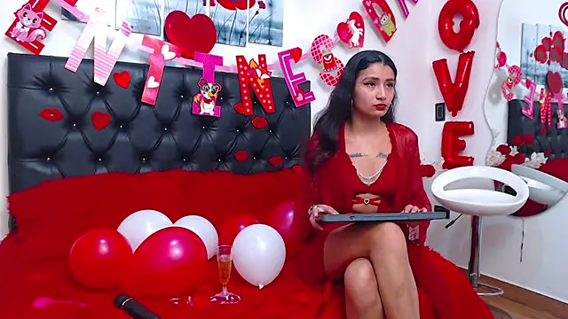 conni f00x online show from February 2026 01:04:01 AM