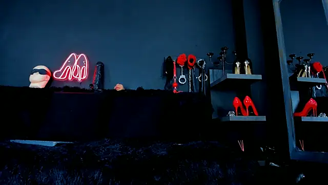 DelaneyStone online show from September 2025 10:16:01 PM