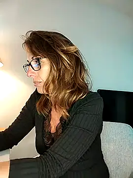 misslynexxx online show from April 2026 09:57:02 AM