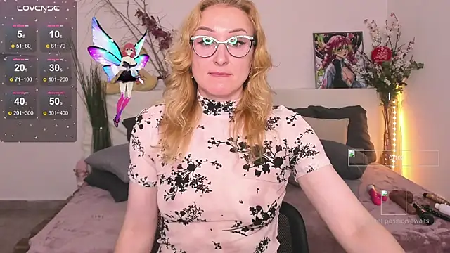 Snapshot of MadissonKiss chatting on September 2025 12:44:01 AM MadissonKiss online show from September 2025 12:44:01 AM