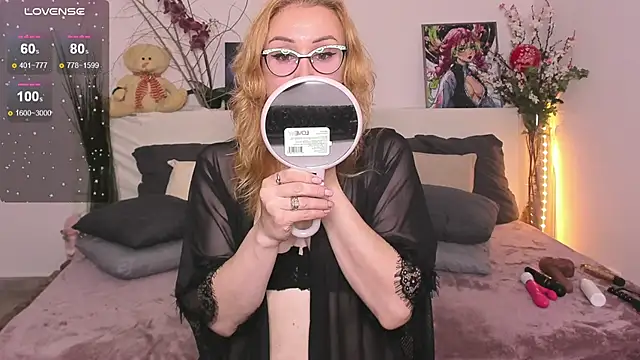 Snapshot of MadissonKiss chatting on September 2025 02:12:02 AM MadissonKiss online show from September 2025 02:12:02 AM