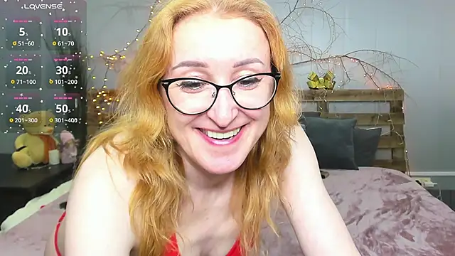 Snapshot of MadissonKiss chatting on March 2025 05:03:01 AM MadissonKiss online show from March 2025 05:03:01 AM