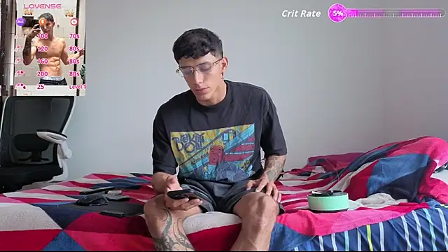 Snapshot of Cristopher23_ chatting on June 2026 01:01:02 PM Cristopher23 online show from June 2026 01:01:02 PM