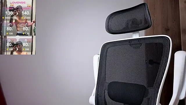 Snapshot of Cristopher23_ chatting on October 2025 10:03:02 AM Cristopher23 online show from October 2025 10:03:02 AM