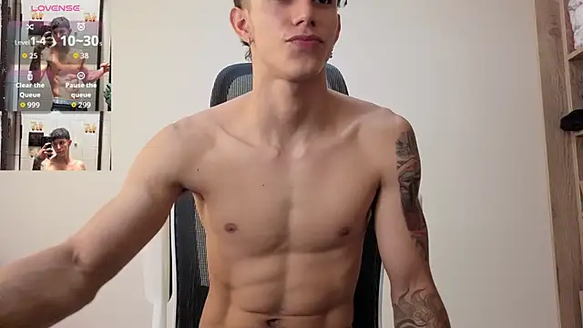 Snapshot of Cristopher23_ chatting on November 2025 06:08:01 PM Cristopher23 online show from November 2025 06:08:01 PM