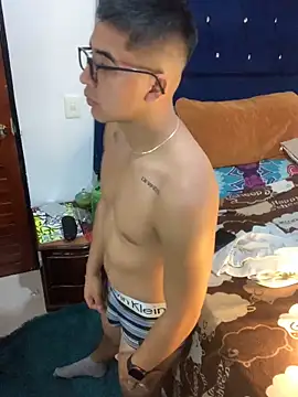 roguer darkk online show from February 2025 07:13:01 AM
