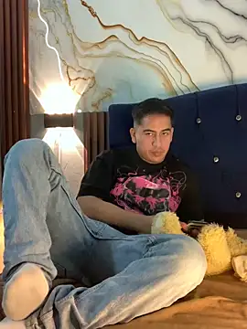 roguer darkk online show from September 2025 01:56:02 AM