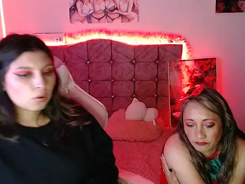 Snapshot of Melanyy_100 chatting on December 2024 01:15:02 AM Melanyy 100 online show from December 2024 01:15:02 AM