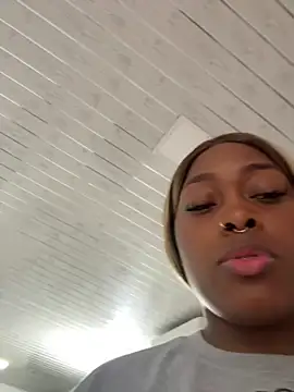 Lilybaudinx96 online show from February 2026 01:05:02 PM