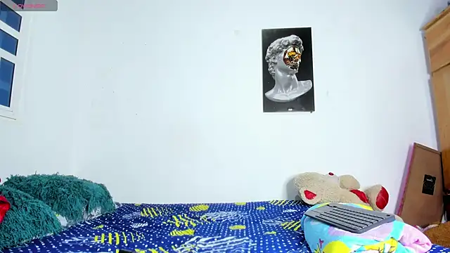 Lilybaudinx96 online show from November 2025 04:13:02 AM