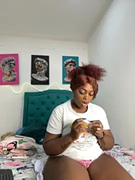 Lilybaudinx96 online show from May 2026 08:28:02 AM