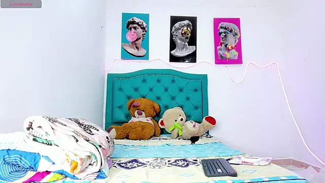 Lilybaudinx96 online show from February 2026 05:40:01 AM