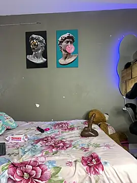 Lilybaudinx96 online show from February 2025 03:45:01 AM