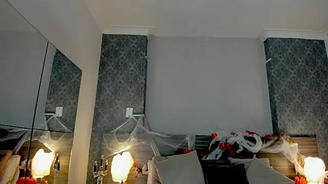 Mistyca online show from October 2025 10:35:02 AM