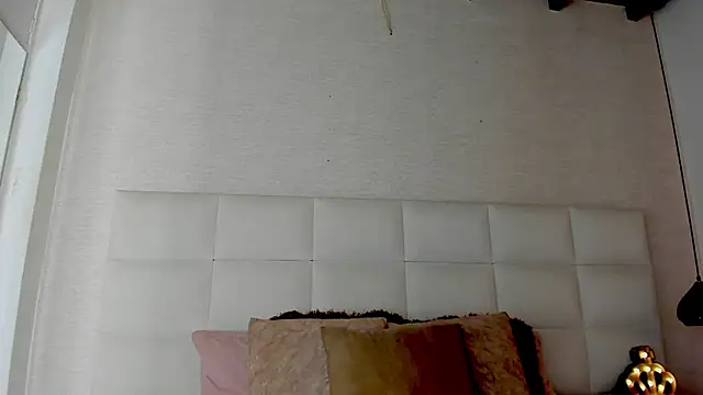 Snapshot of Mistyca chatting on March 2025 11:44:02 AM Mistyca online show from March 2025 11:44:02 AM