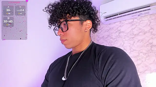 AkazaBoy  online show from February 2026 04:53:01 AM