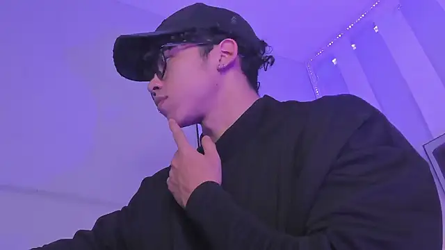 Snapshot of AkazaBoy_ chatting on March 2026 04:50:01 AM AkazaBoy online show from March 2026 04:50:01 AM